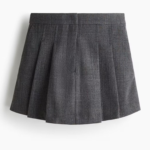 H&M Charcoal Checkered Blazer and Skirt Set - Picture 13 of 13